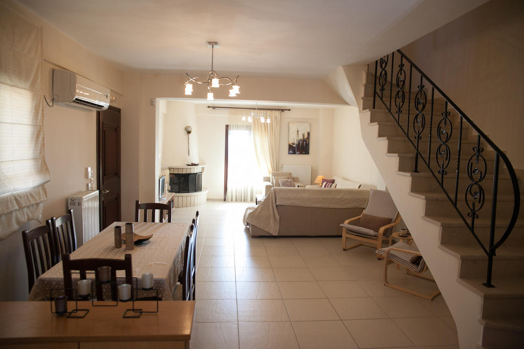 Venetiko Villas Nafpaktos エクステリア 写真