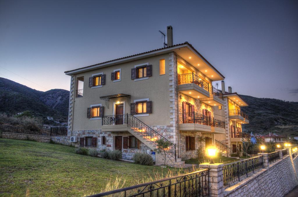 Venetiko Villas Nafpaktos エクステリア 写真