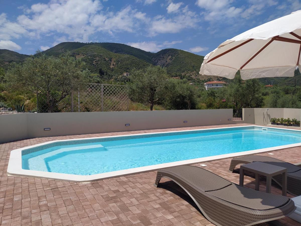 Venetiko Villas Nafpaktos エクステリア 写真