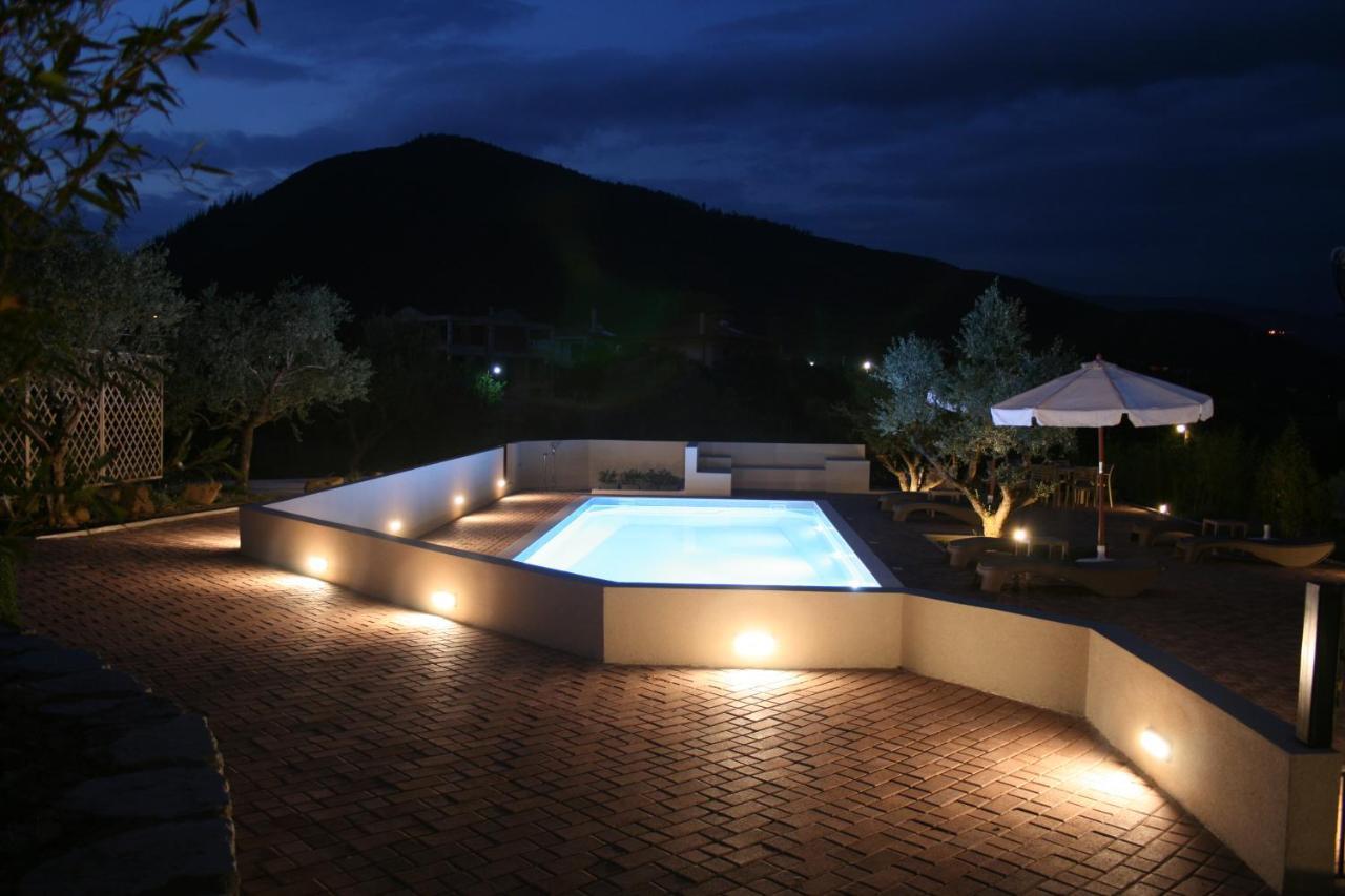 Venetiko Villas Nafpaktos エクステリア 写真