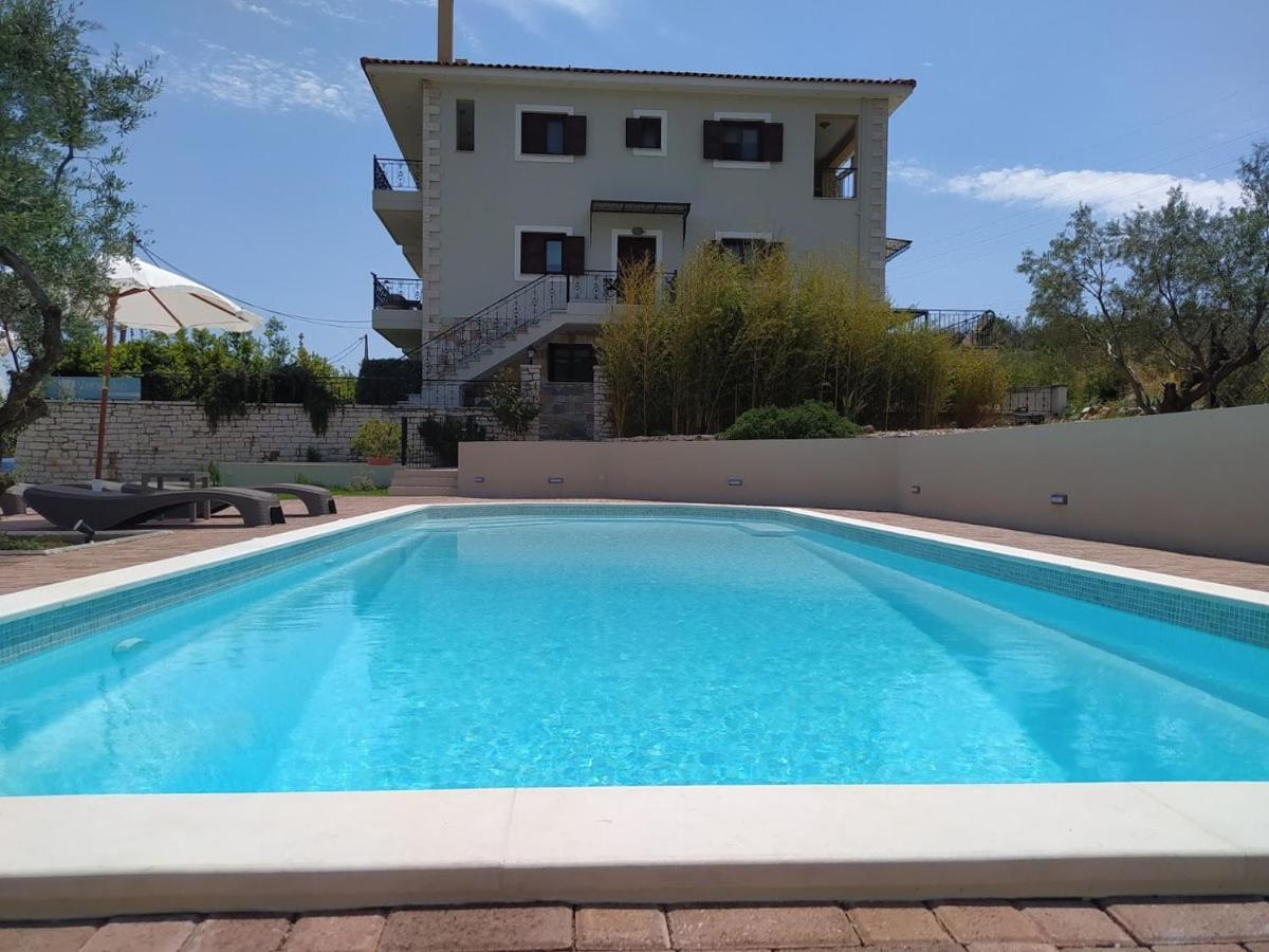 Venetiko Villas Nafpaktos エクステリア 写真